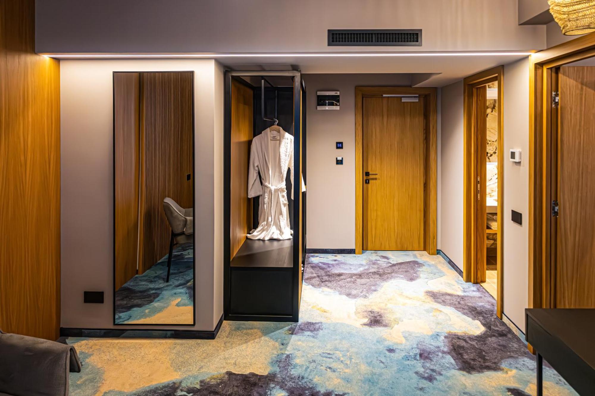 Hotel Bucura Călimăneşti Extérieur photo