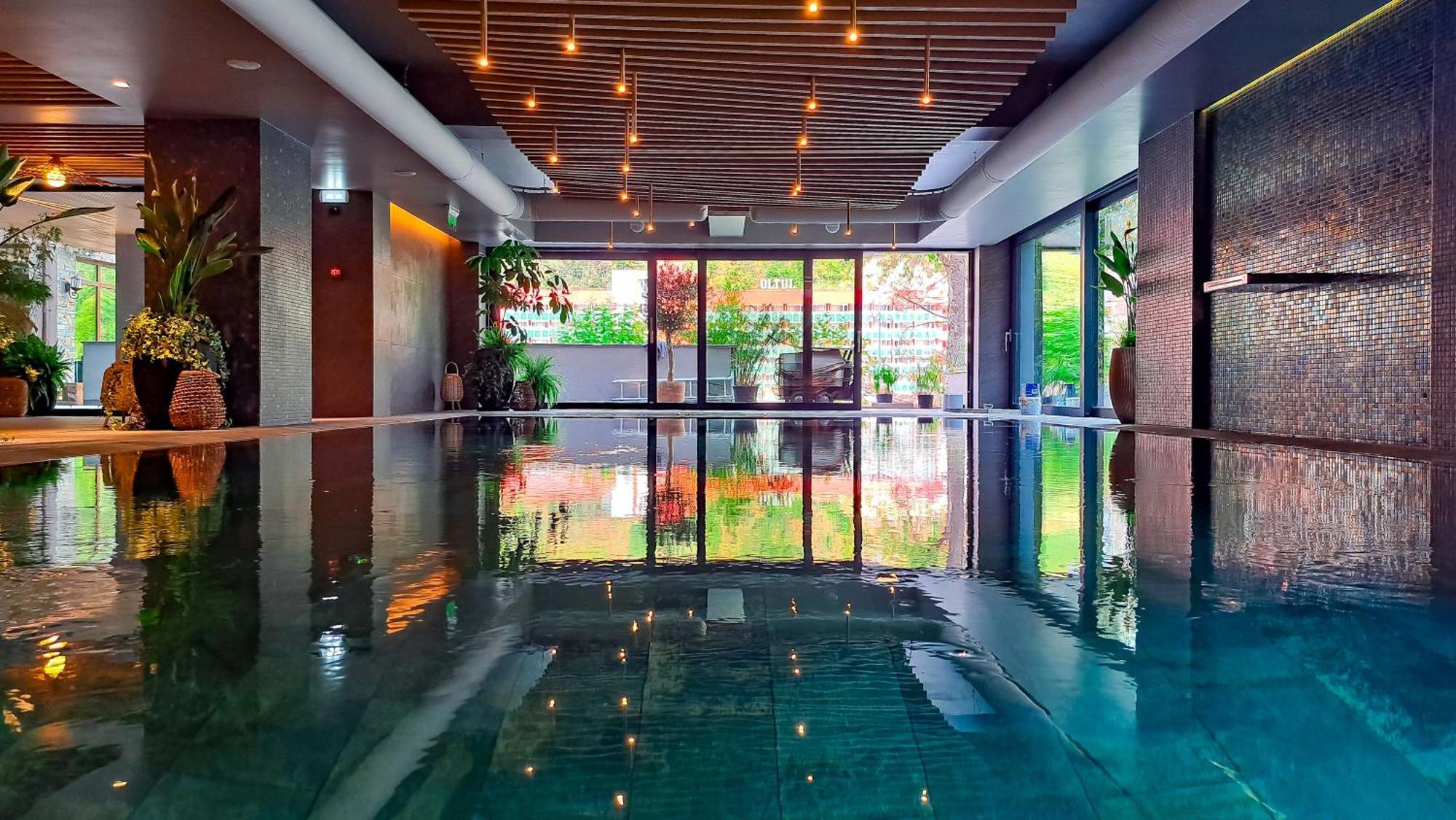 Hotel Bucura Călimăneşti Extérieur photo
